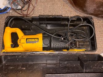 DEWALT Corded Reciprocating Saw with Case