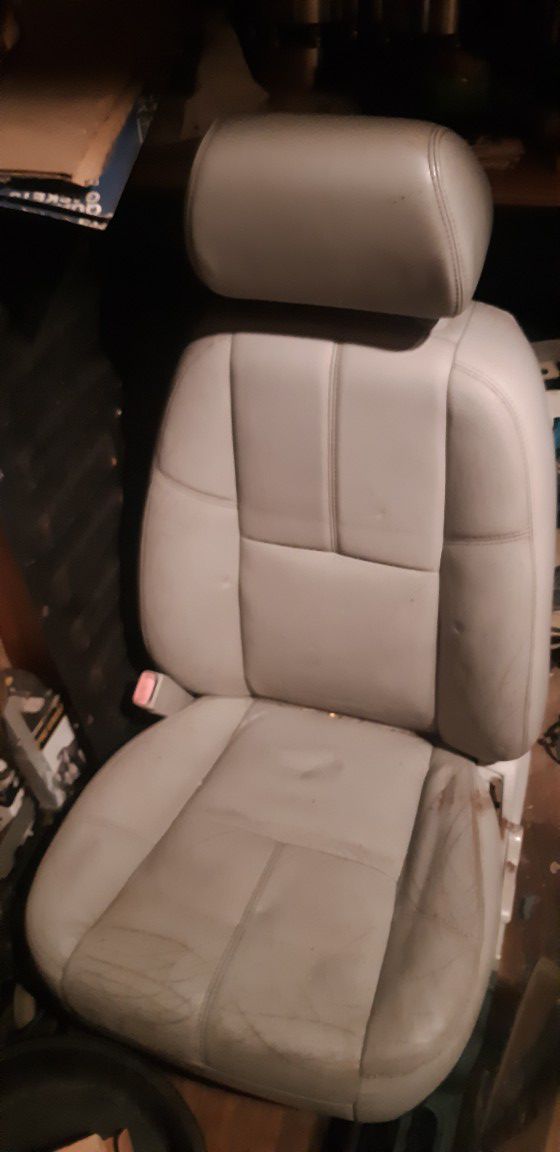 2008 CHEVY AVALANCHE DRIVER SEAT