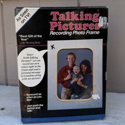 Taking Pictures Recording Photo Frame Vintage Brand New 