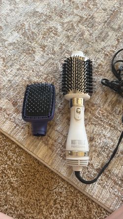 Hot Tools hot-air brush/styling brush with extra attachment !
