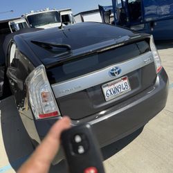 Car Keys /Llaves De Auto/ Key Fobs 