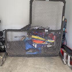 Pitching L Screen 