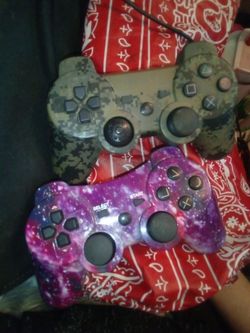 PlayStation controllers, 2