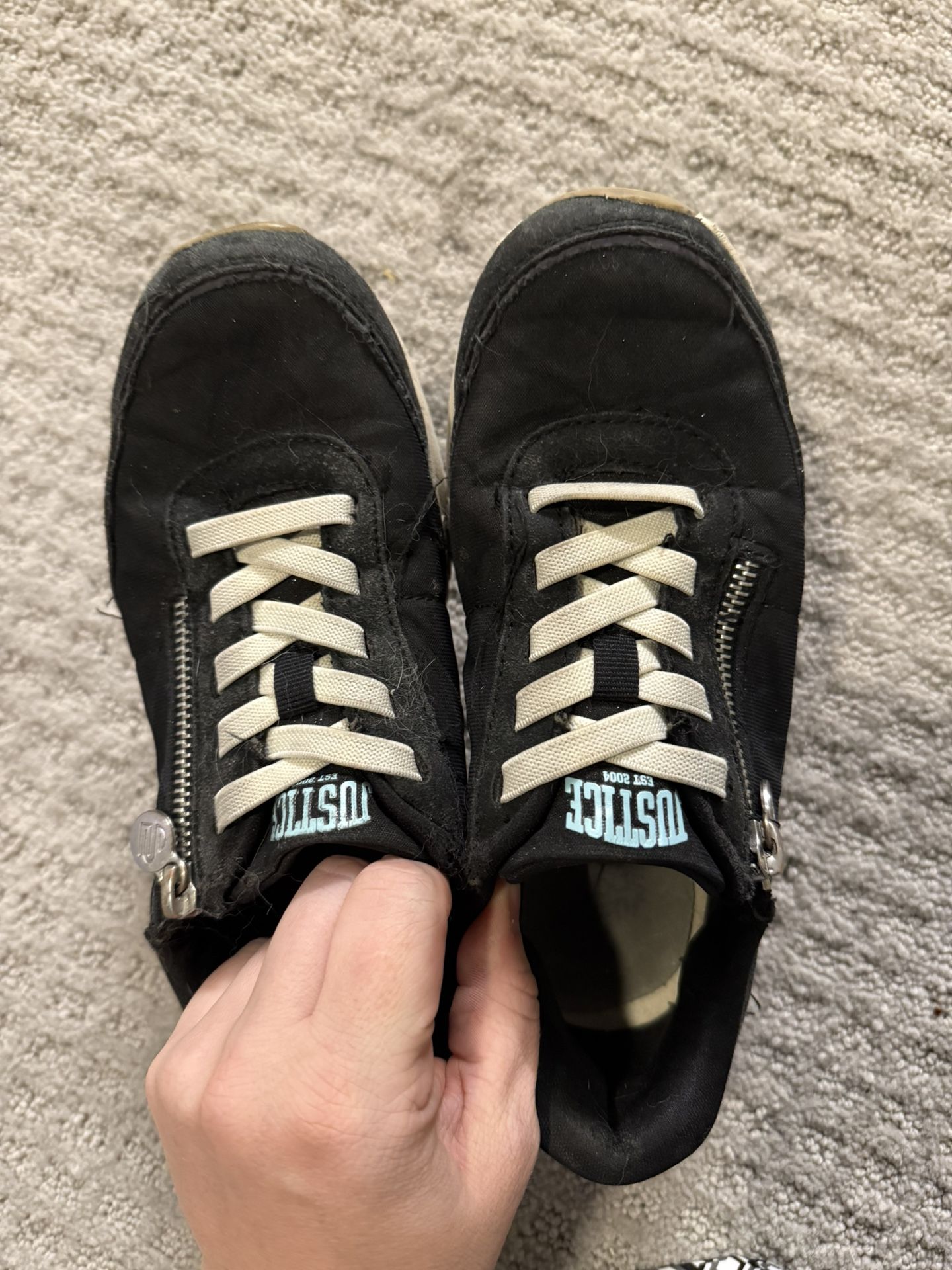 Tennis Shoes