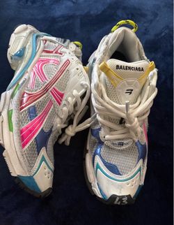 Balenciagas runners