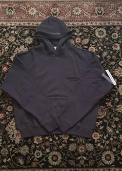 Essential hoodie