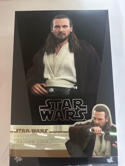 Hot Toys Qui-Gon Jinn MMS525