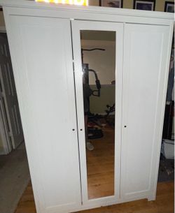 3 Door Wooden Wardrobe