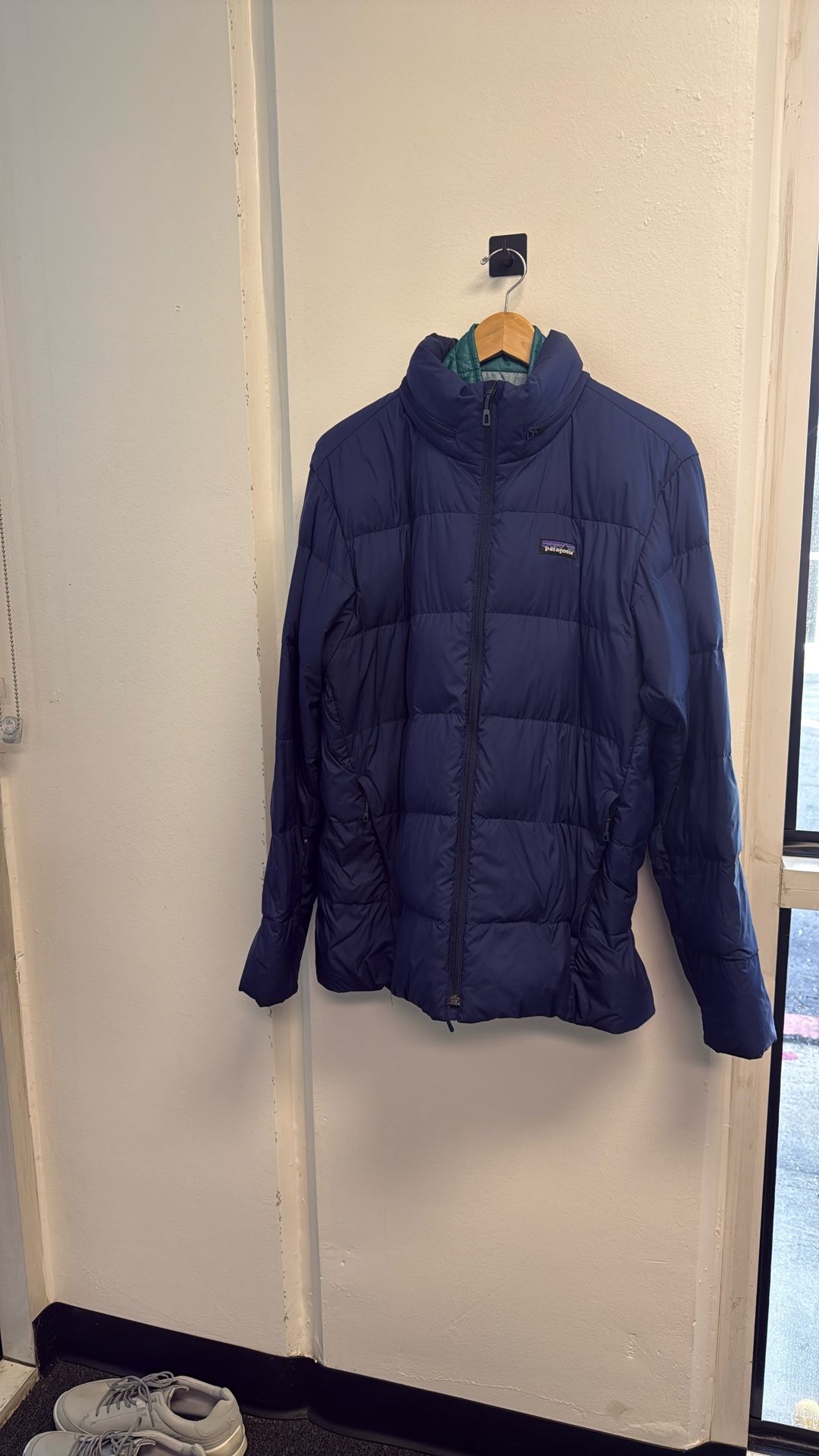 Patagonia Silent DOWN With Hoodie jacket 