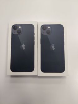 2 iPhone 13 at Total Wireless Stores ( Plan, Taxes & fee  may apply)