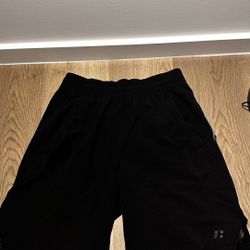 Russell Athletic Men’s Shorts – Black Small, Great Fit + Pockets