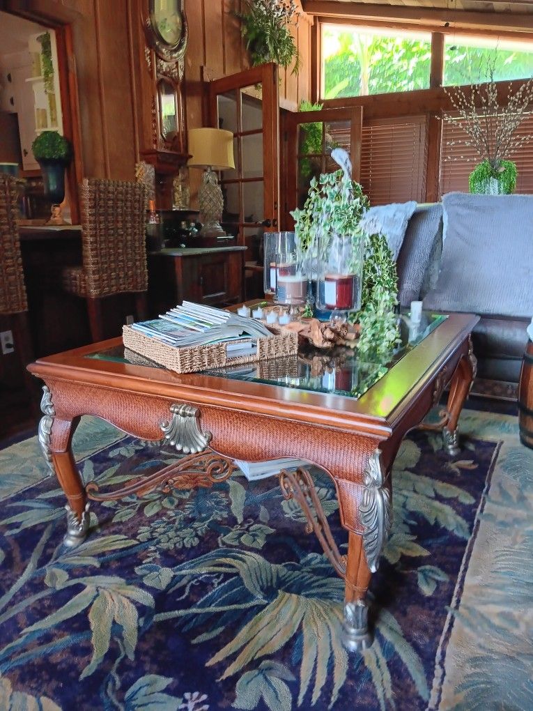 Large Coffee TABLE