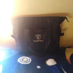 Raider Lunch Bag 30$