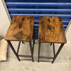 Set of 2 Brown barstools
