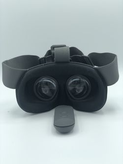 Google Daydream VR headset Thumbnail