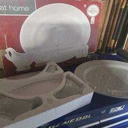 Dinner Serve Plate With Gravy Ladle In salt and pepper.
Shakers