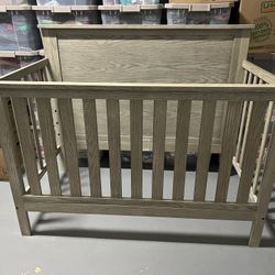 Baby Crib (4 In 1 Forever Bed)