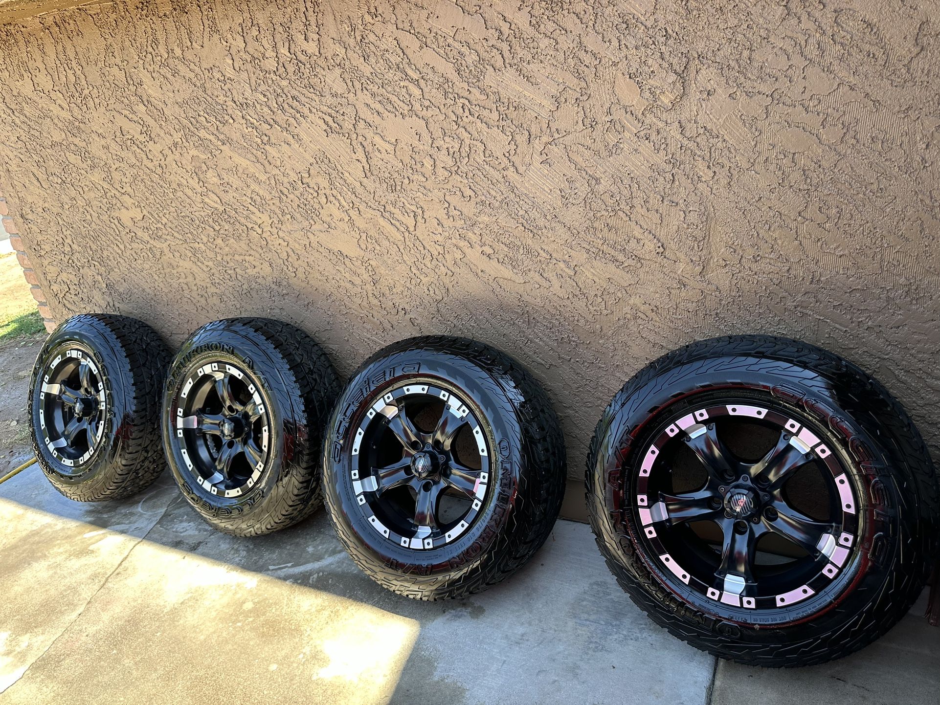 wheel and tires like new .Tires is abaut 97% tread life condition only used for one week,i take of from jeep and the reason is because I decided to bu