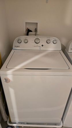 Whirpool Washer and Dryer Set
