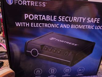 Portable safe