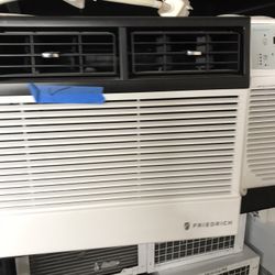 24,000 Btus Window Air Conditioning $400