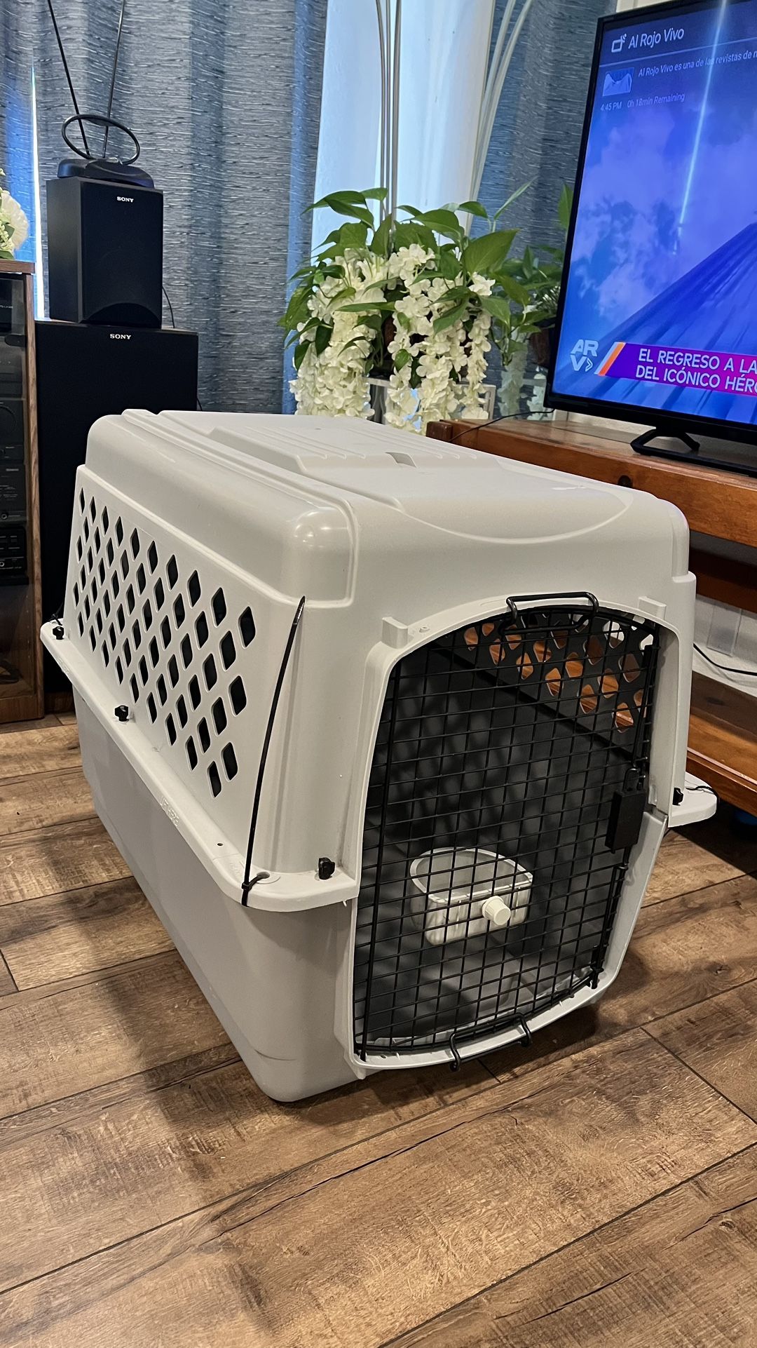 Dog Cage 🐶 One Door Medium size Approve for International FLY 🛫✈️🛩️🛫