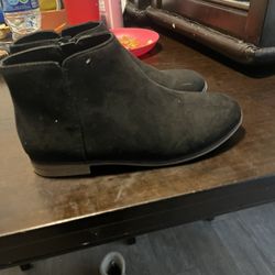 Girls Size 4 Black Booties 