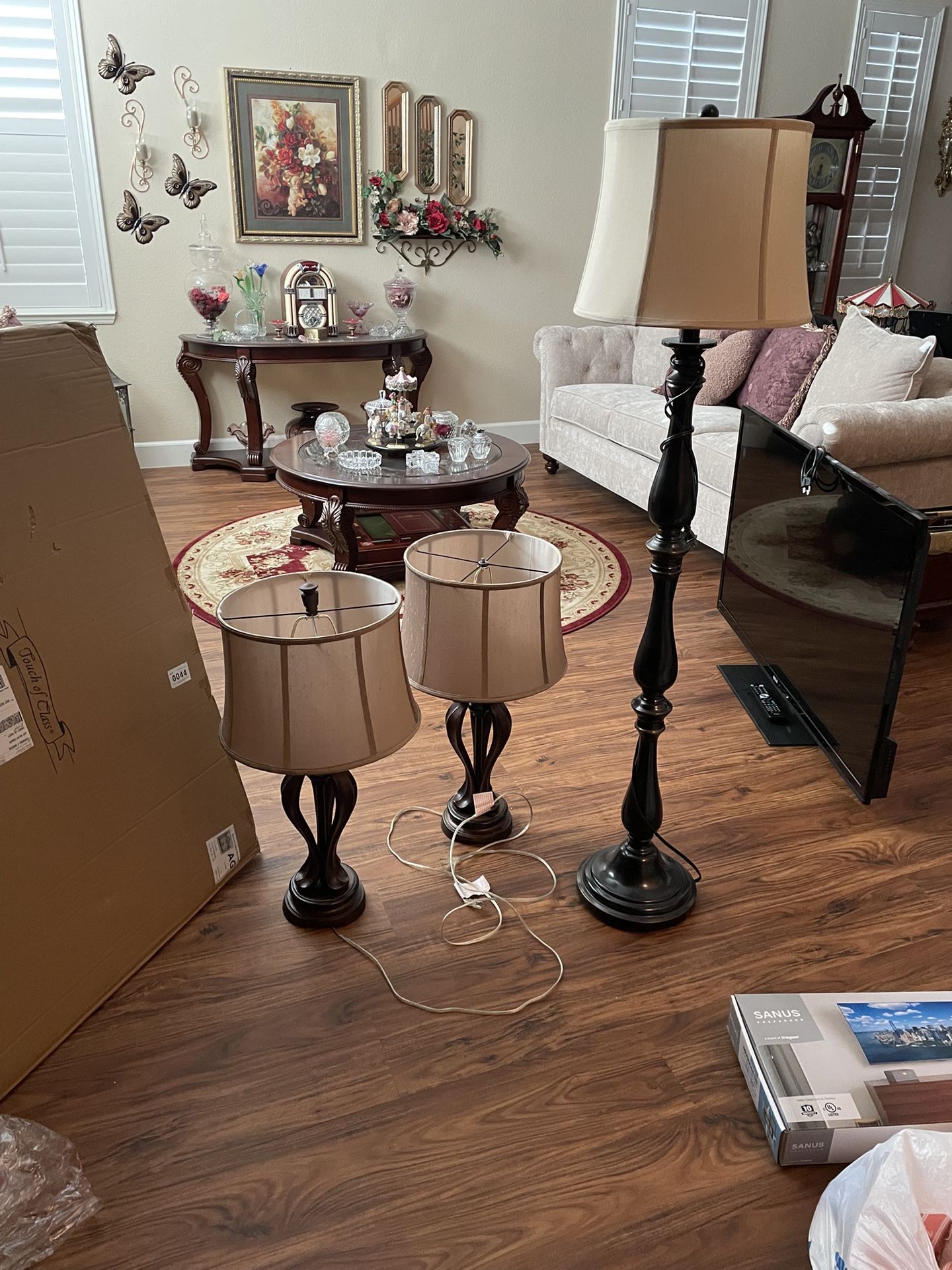 55inch RCA Flat Screen Tv And Lamps