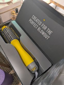 Drybar The Double Shot Oval Blow-Dryer Brush - Like New!