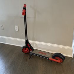GoTrax Electric Scooter+charger (best for kids 4-9)