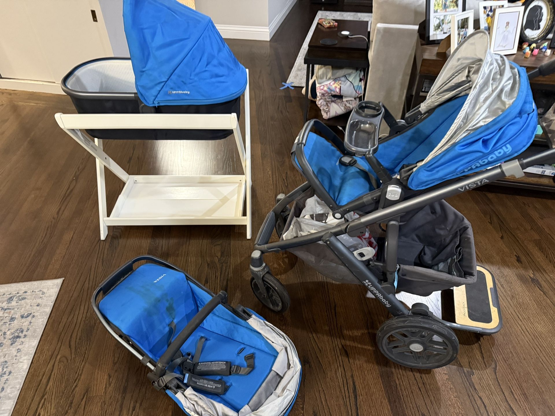 UPPAbaby Vista Stroller, Bassinet, Stand, Kickstand, And More!
