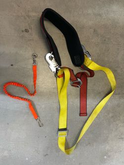 Safety belt for tree cutting trimming with restraint