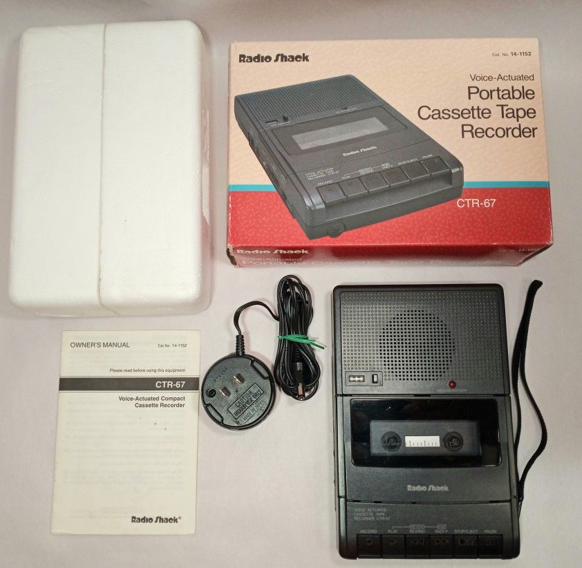 Vtg Radio Shack Model CTR-67 14-1152 Portable Cassette Tape Recorder W/ 6v Adapt
