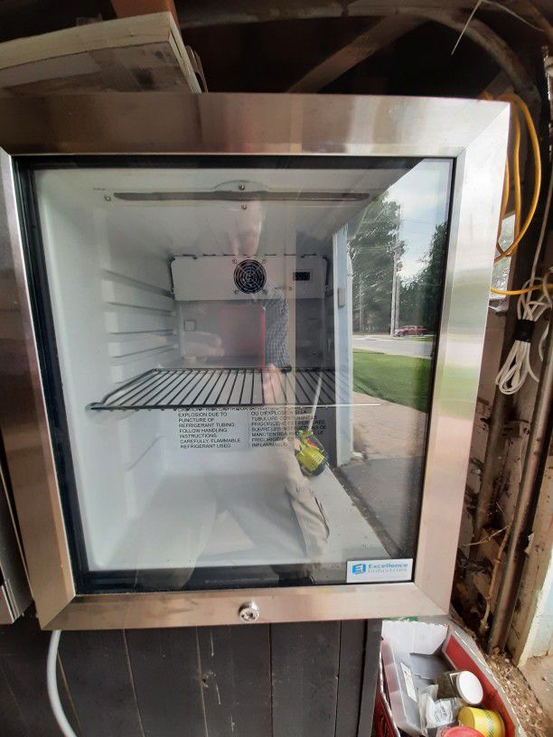 Bar Style Mini Refrigerator , 150$ Obo