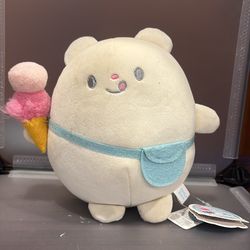 BK7552-1 Gokigen Odekake collection, white bear holding ice cream cones