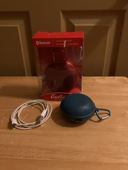 2x “CoolBuds” Bluetooth speakers W/ Charger