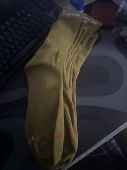 SUPREME SOCKS