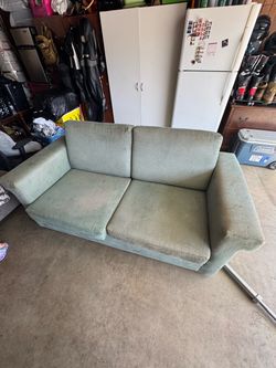 Free couch pull out bed