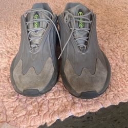 Adidas Oprah Adiprene Size9’5 Men’s