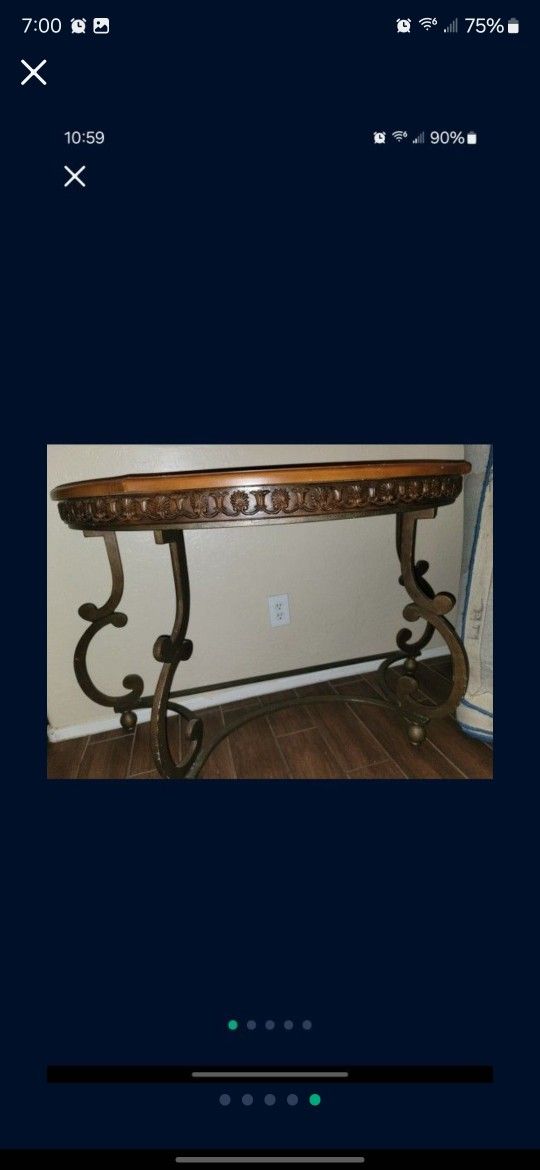 Entry Way Table