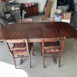 Vintage Solid wood dining table with four chairs
