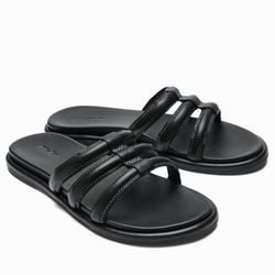 NEW Olukai Women’s Tiare Black Slides Size 9 Leather Puffy Straps Sandals  NWT