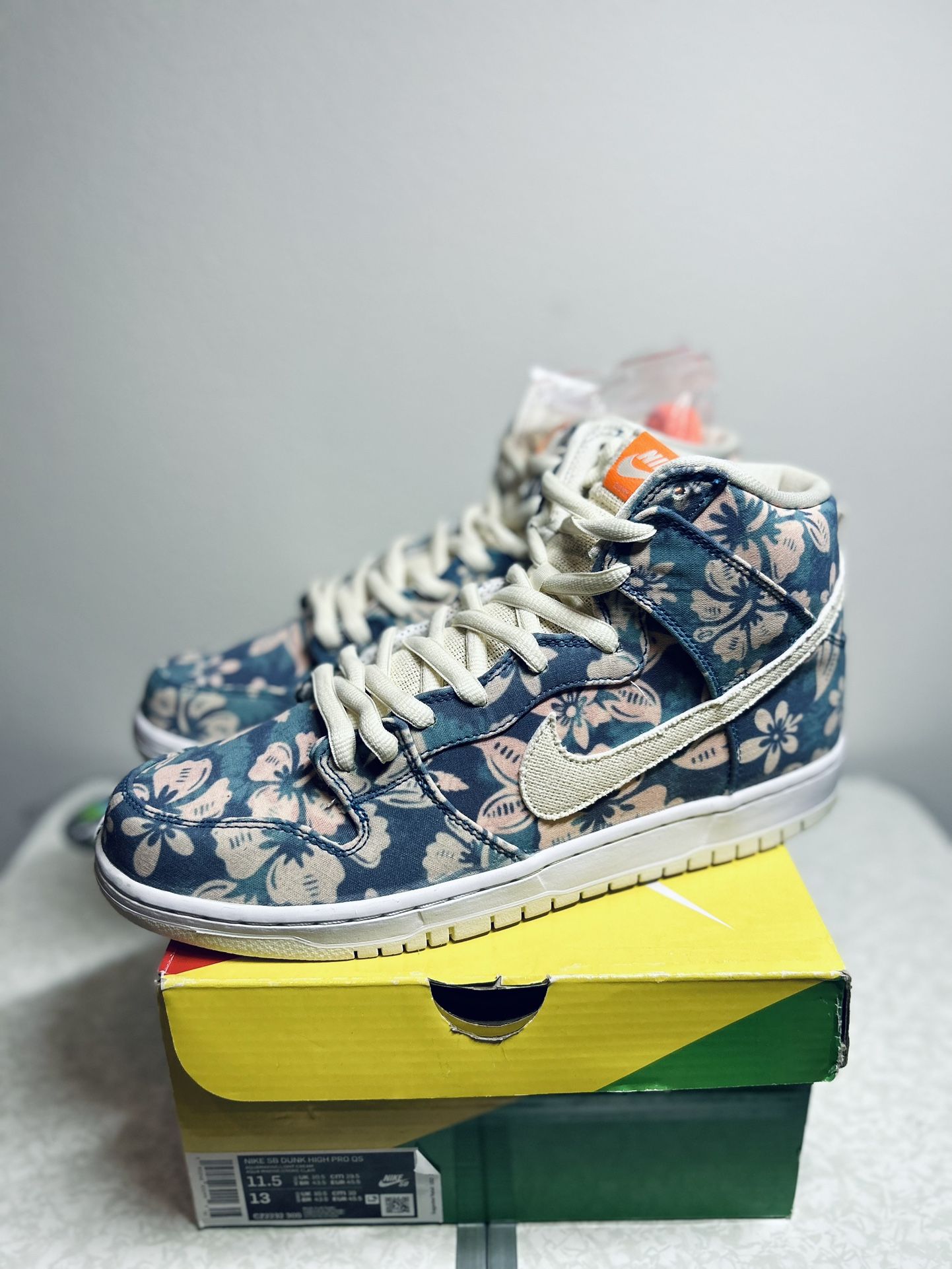 Nike SB Dunk High Hawaii