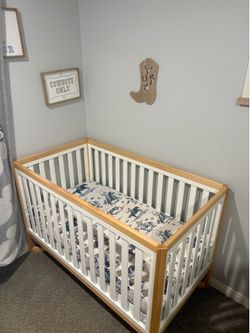 Delta Children Tribeca 4-in-1 Baby Convertible Crib, Bianca White/Natural