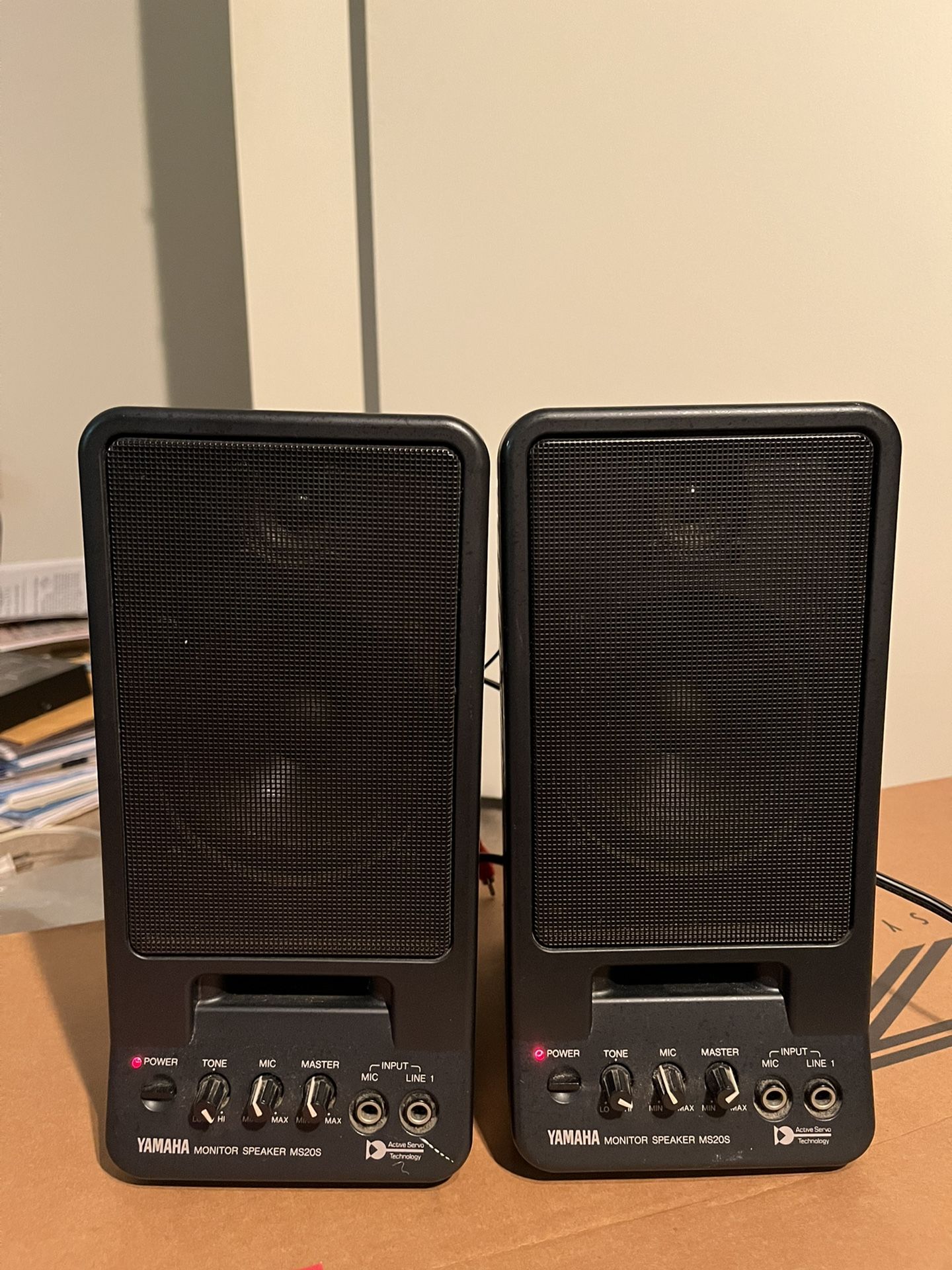 Yamaha MS20S Speakers
