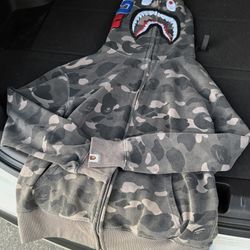 BAPE OG Dark Green Camo Shark full zip up hoodie💚🦈