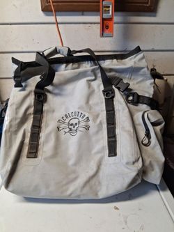 Fish holding cooler or bag cooler