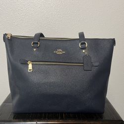 Coach Tote 