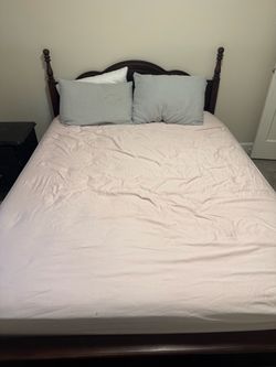 Queen bedframe and mattress