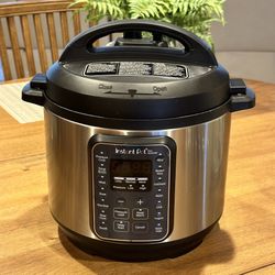 Instant Pot Duo Gourmet Pressure Cooker